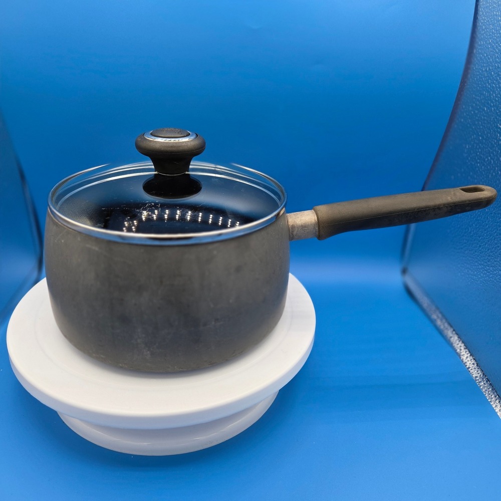 Pampered Chef Vintage Hard Anodized Nonstick Saucepan w/ Glass Lid Dark Gray 2qt